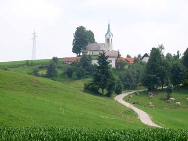 Pogled na Cerkev iz Rupe